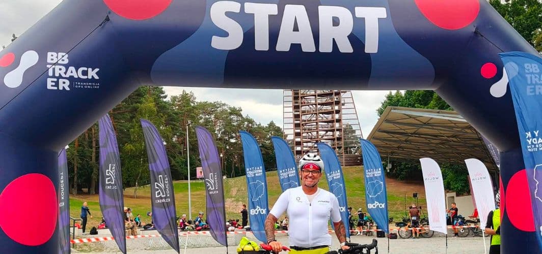 Jerzy Jeż, pracownik FAKRO, ukończył Bałtyk-Bieszczady Tour 2026