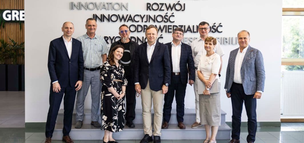 FAKRO i Uniwersytet Rolniczy w Krakowie rozwijają współpracę na rzecz edukacji  i zrównoważonego rozwoju