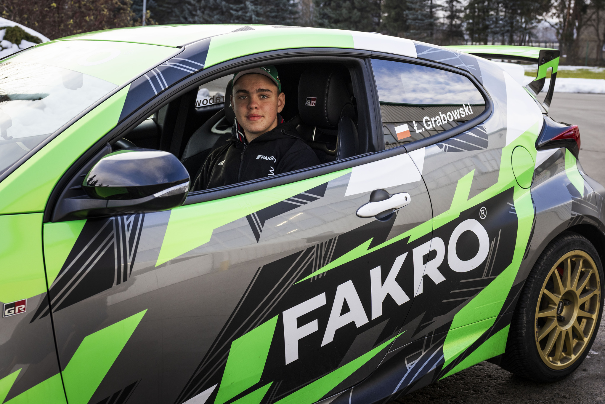 Napędzani pasją: wspólpraca Łukasza Grabowskiego z FAKRO